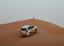 这回真的藏不住了：我不站队，只把隐藏规则摆出来：合租屋的灯